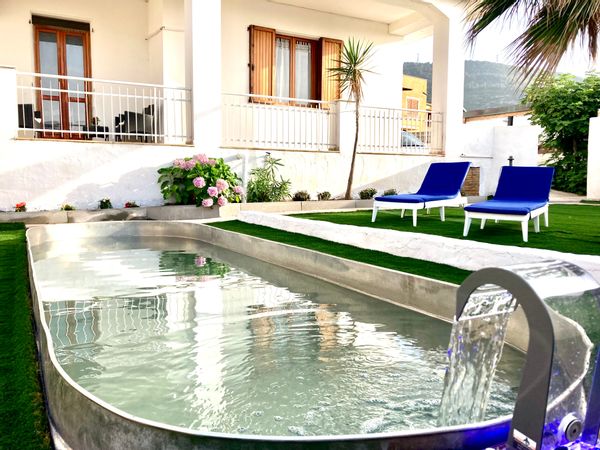 Apartment with pergola 100m from sea min stay5 nights