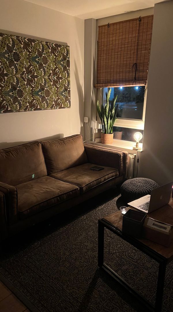 30 minutes to Amsterdam Central