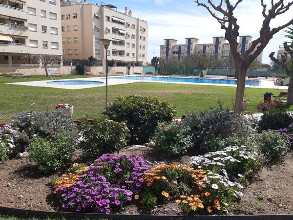 20km to Barcelona 2min to the beach