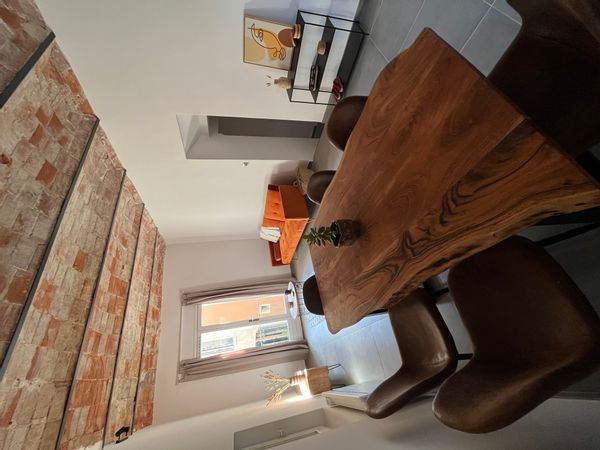 Anthony & Lou s Haus