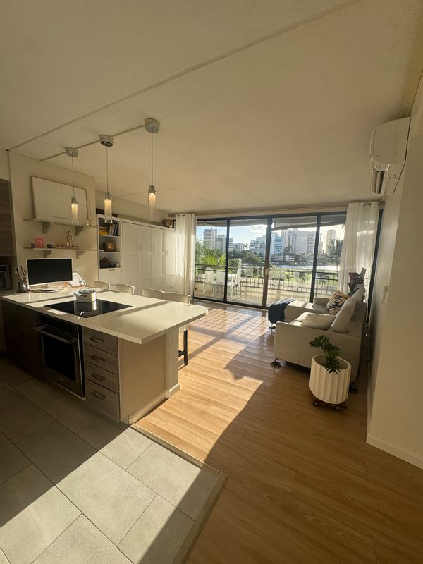 Hawaii Life: 2bed/2bath unit with views!