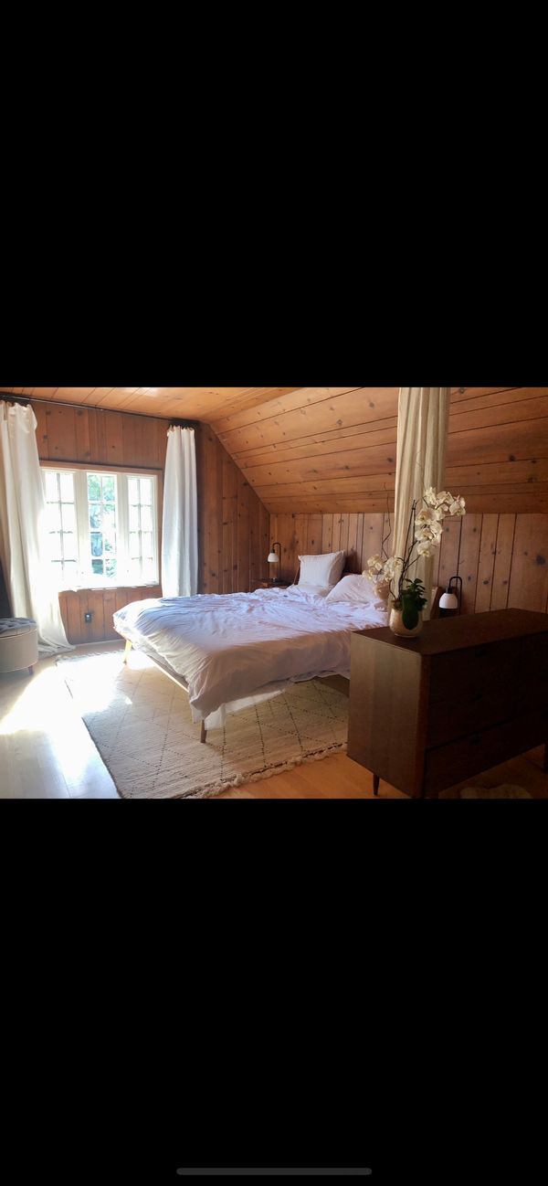 Rose Cottage - (ISO New York Exchange for 4 Months)