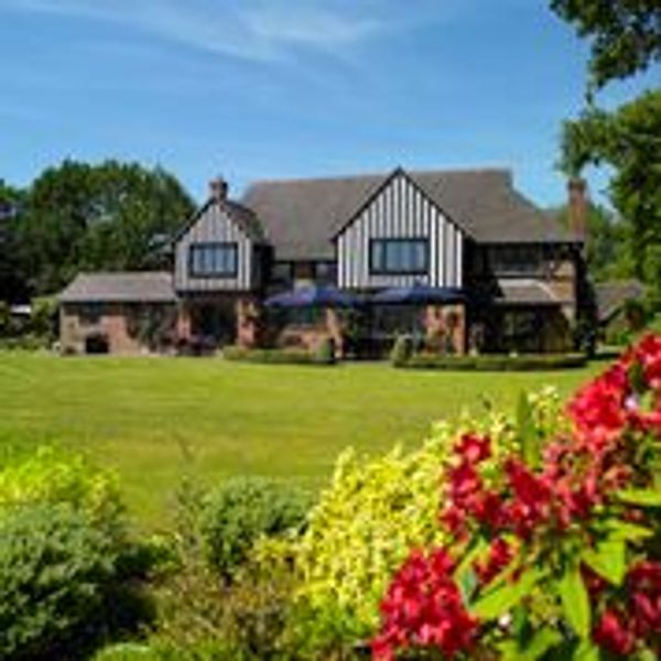 Beautiful English Manor House & Country Retreat