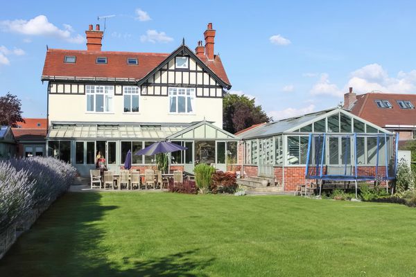 Sara and Stuarts hus