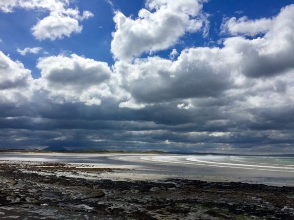 Large 3-bed apartment in small town by the sea