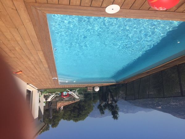 Alexia, Steven et Adamina kuća