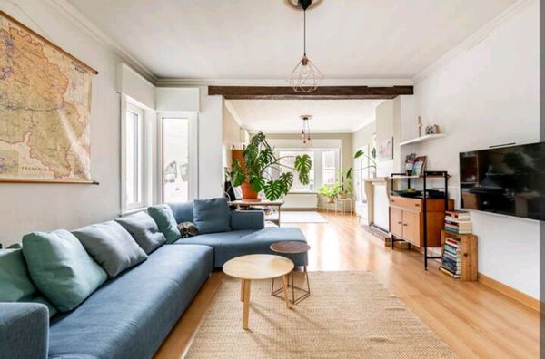 Spacious family house with large garden just outside of Bruges