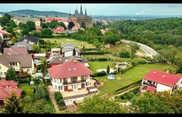 House with terrace and garden by the temple - GP wanted