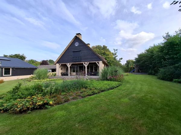 Arjon & Annemérie's house