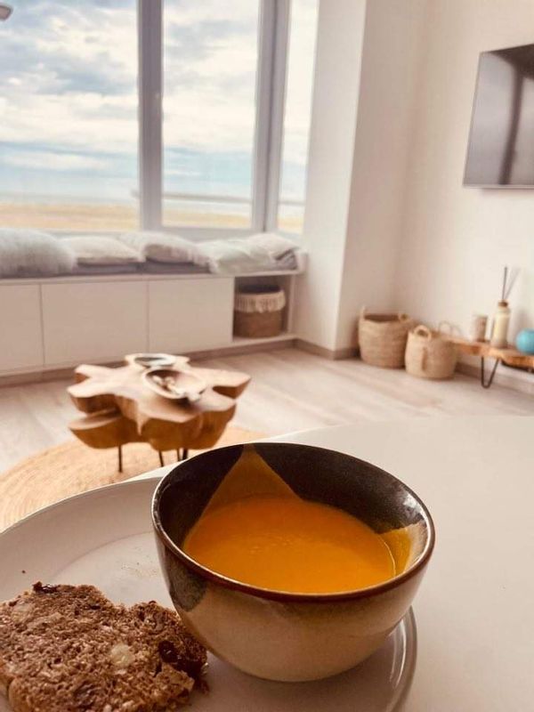 Poetry Emotion between PARIS - AMSTERDAM - BRUSSELS - ANTWERP - BRUGES and the Belgium coast