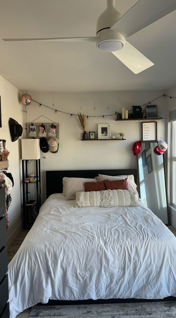 Brianna’s Private Room & Workspace