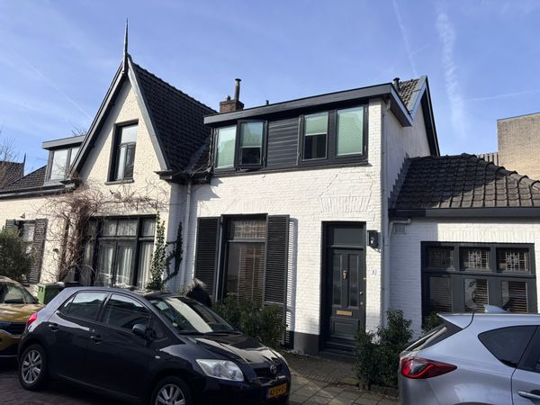 Charming fully renovated home in Bussum – Just 30 minutes from Amsterdam!