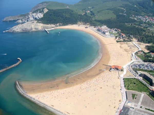 Leire eta Imanols hus