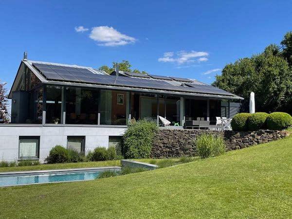 Joel and Johannes hus