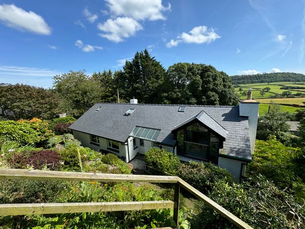 Detached House in Lake District