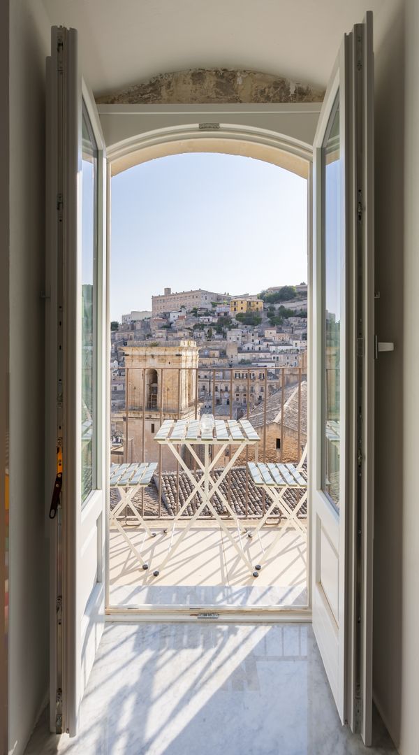 Emanuela Fiorentino e Antonio Sunseris hus