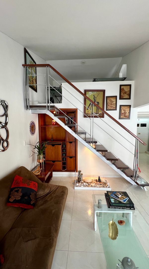 Pao Maldonado et Familles hus