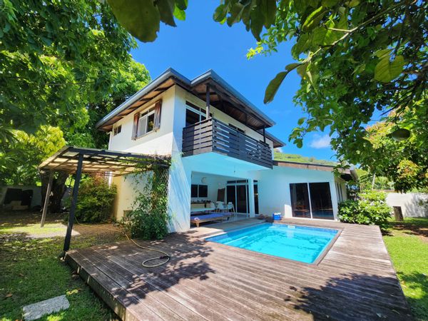 Jennie & Moana's house