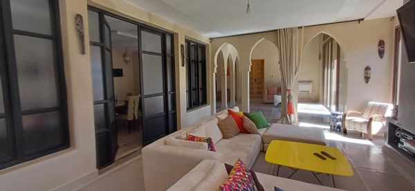 Maud et Redoines hus