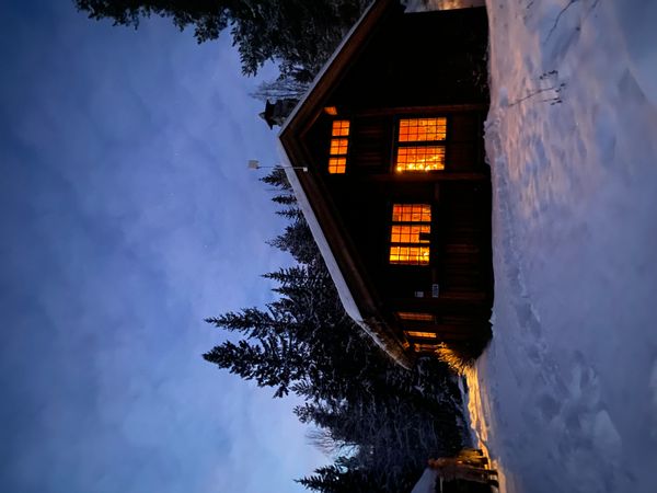 Cosy cabin with a mountain view