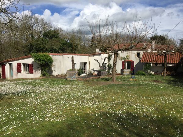 Charlotte, Seb, Hippolyte et Anatoles hus