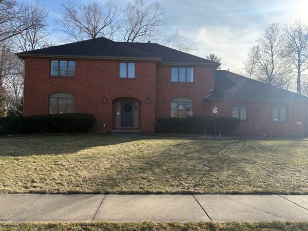 Kid-friendly home 45 minutes from Chicago, 15 minutes from Indiana Dunes National Park