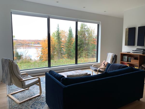 Nadia, John And Sophias hus