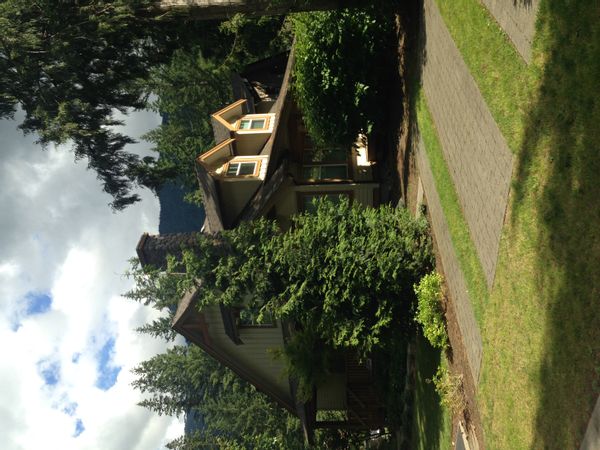 Cozy Cottage at Cultus Lake.  Relax with the whole family at this peaceful place to stay.  Welcome! This Beautiful Cottage is situated in the gated community “The Cottages at Cultus Lake” (Lindell Beach).