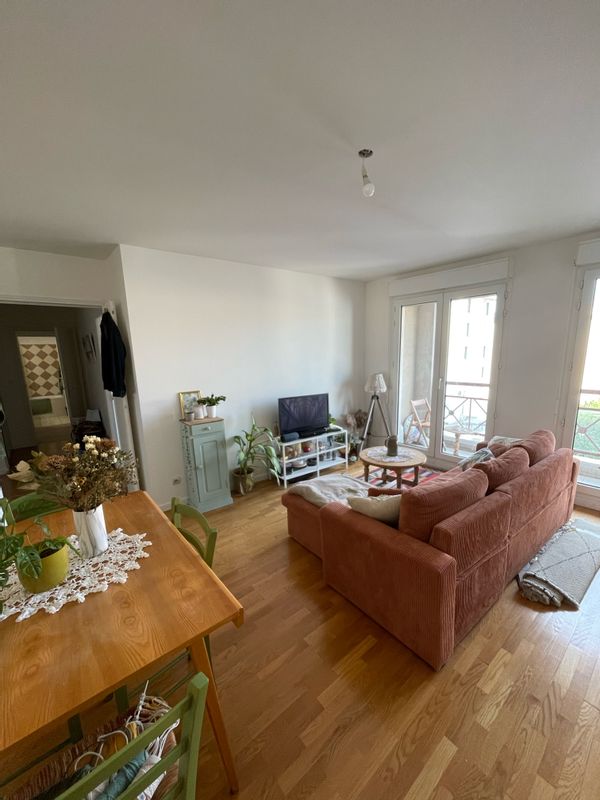 2-flat bedroom in Lyon