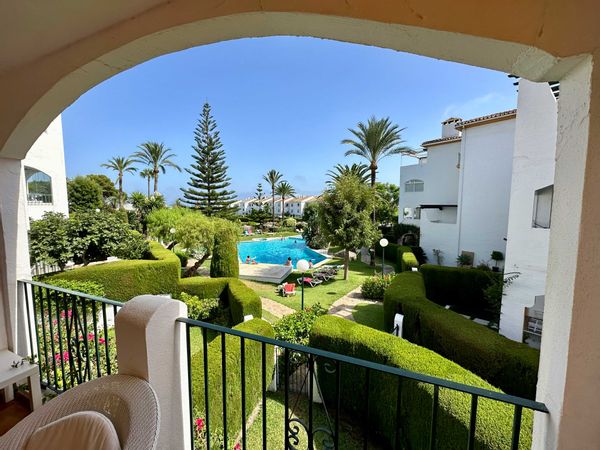 Big Smart Home in Prime Marbella – Pool, Garden, 4BR, Tennis Court - Walk to Everything