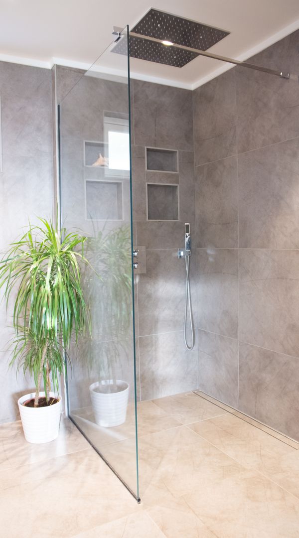 Peaceful Oasis Overlooking the Ocean and Old Town