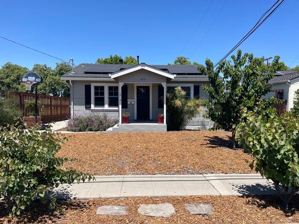 Family-friendly 1920s Bungalow in the Rose Garden Neighborhood