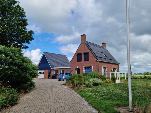 A Cozy Family Getaway in the Countryside