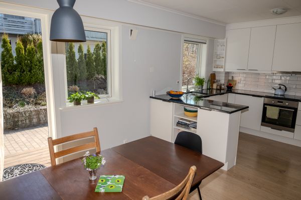 House in a calm neighbourhood within walking distance of downtown Tønsberg and the railway station