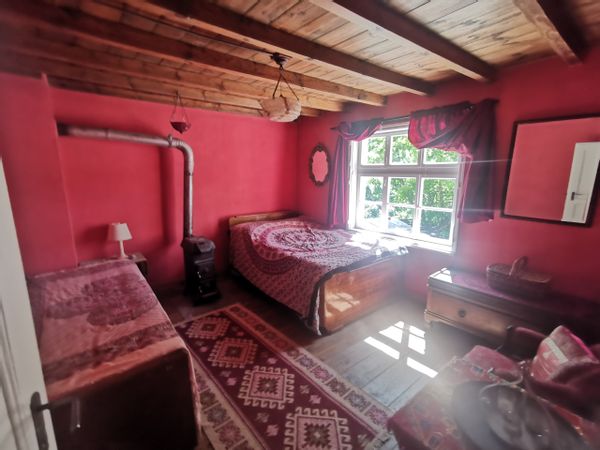 5 bedroom, idyllic mountain home in Southern Bulgaria with welcoming ex pat community nearby