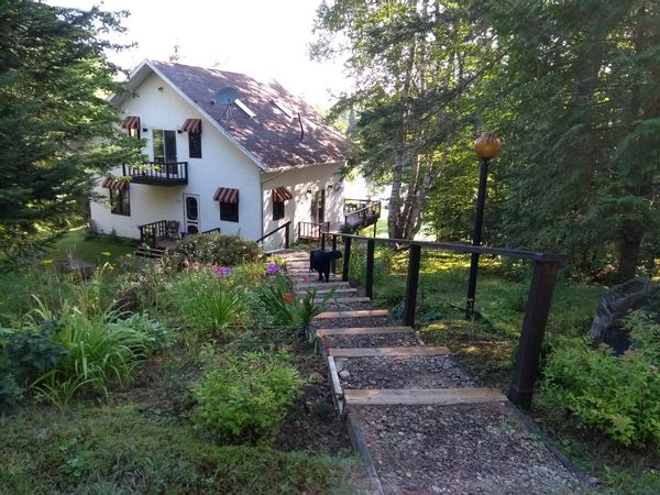 Louise et Pierres hus