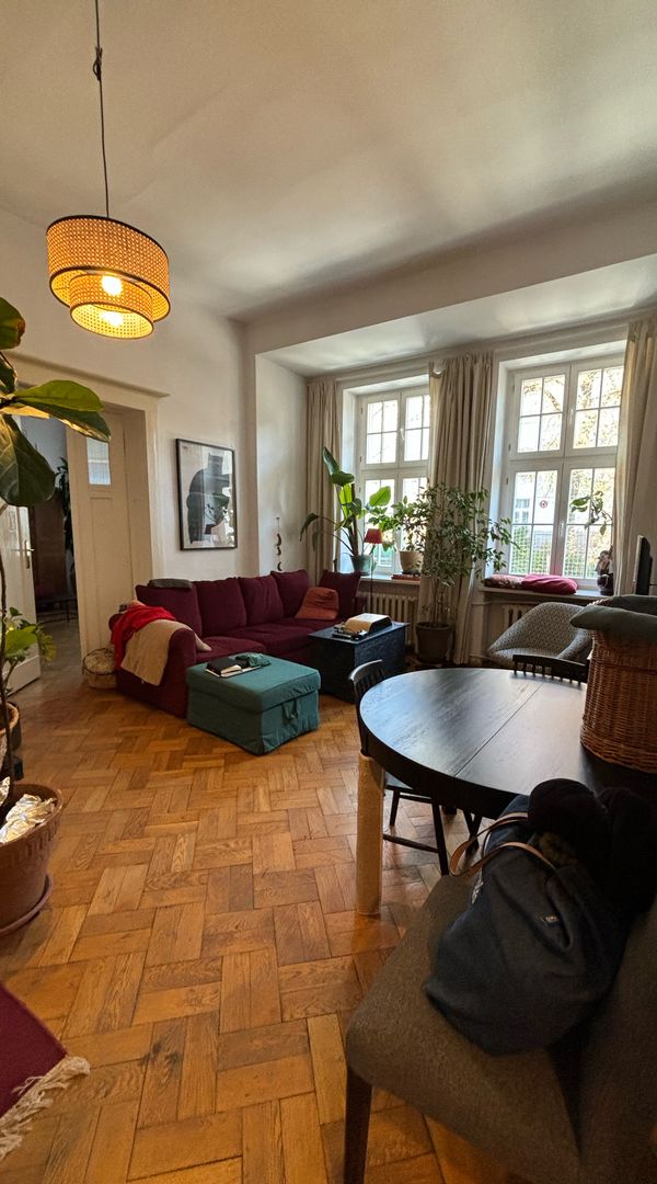 Spacious apartment in gorgeous green neighborhood in Wrocław