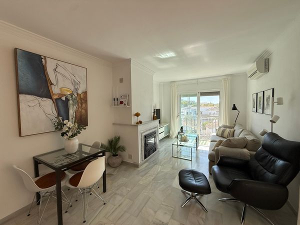 Charming Penthouse with large Terraces & Stunning Views – Between Fuengirola Beach & Mijas Pueblo