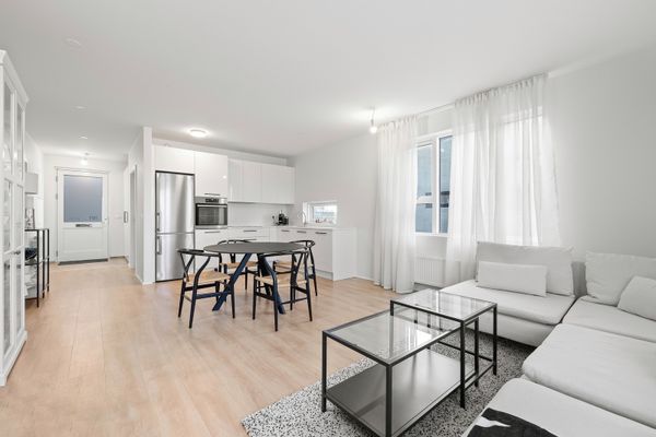 Bright Apartment with ocean view – Close to Blue Lagoon