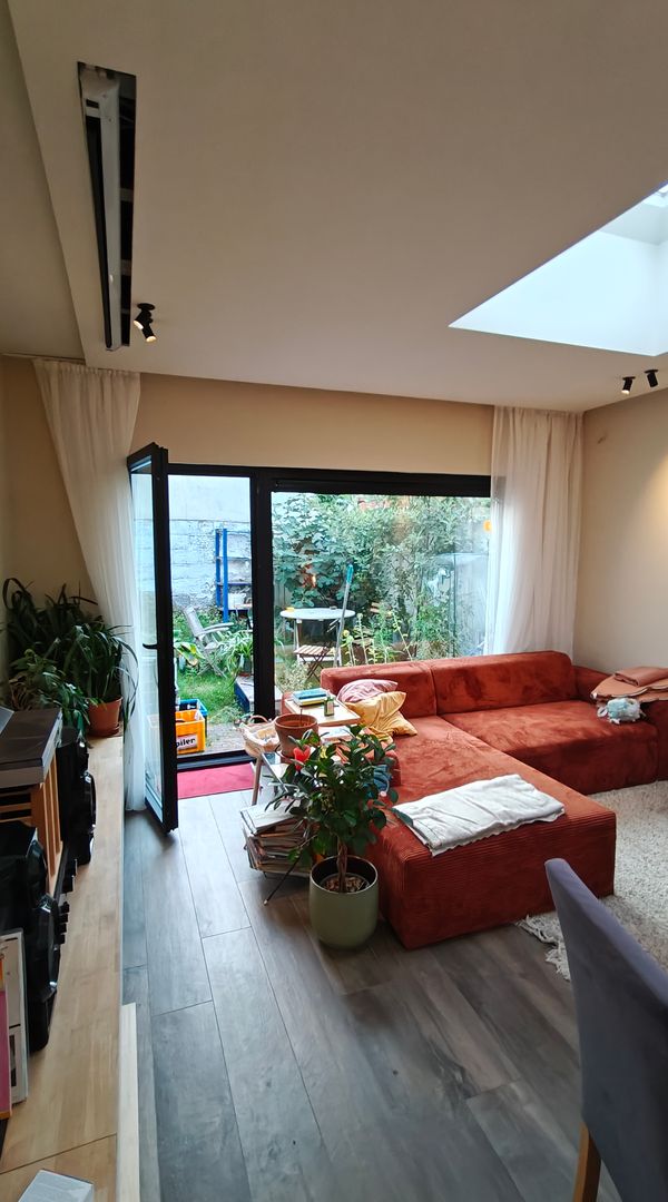 Lothar's creative house closeby the center of Ghent and a nature reserve