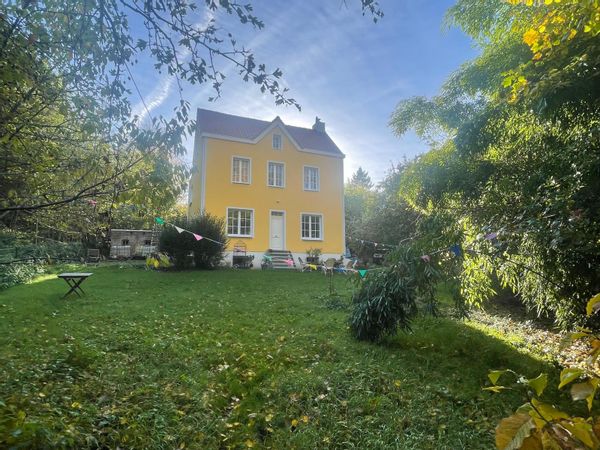 Cosy house in the green located 20 minutes from Brussels central plaza