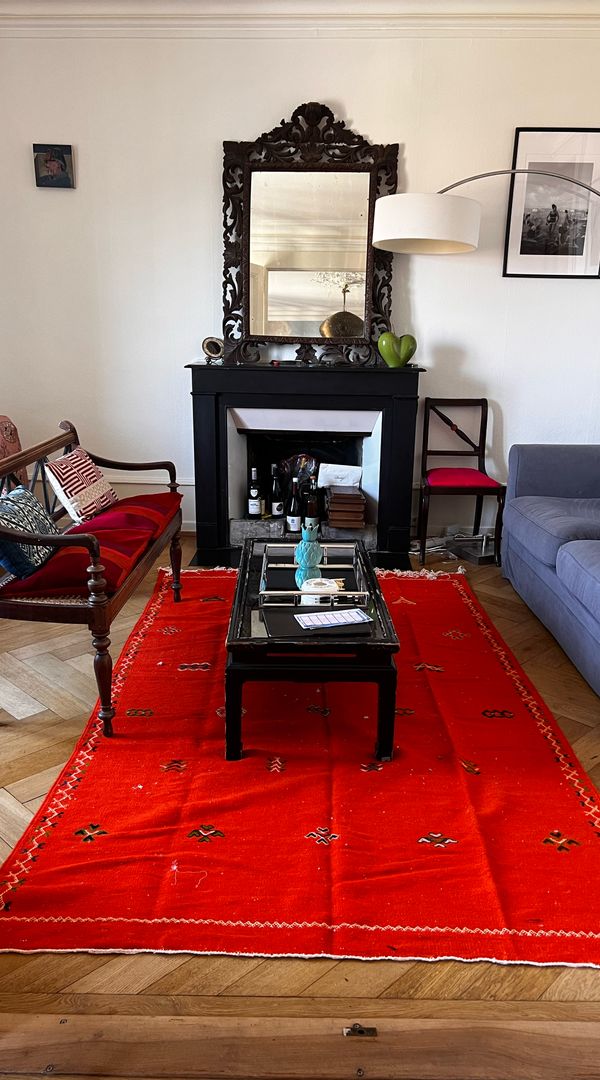 One-bedroom apartment with a view.