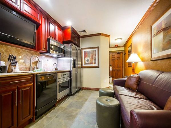 Suite in Westgate Resort - 1min walk to Gondola w/ complimentary ski valet