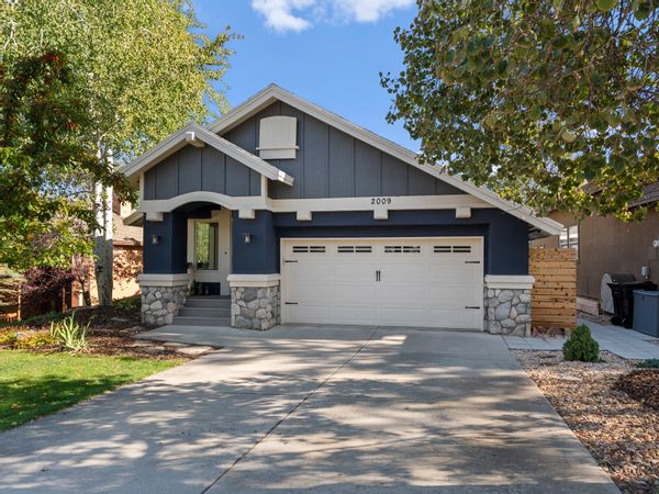 Lower Level Walk Out in Sunpeak Neighborhood of Park City, Utah Near Ski Resort