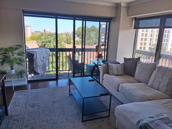 LAURA's & CLAUDIA's house