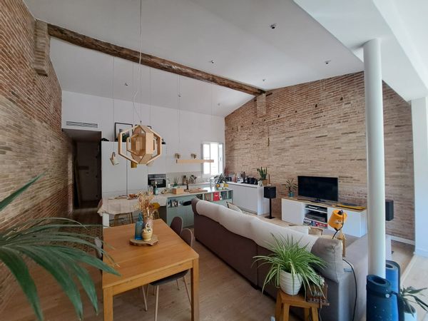 Clara, Joan i Brunas hus