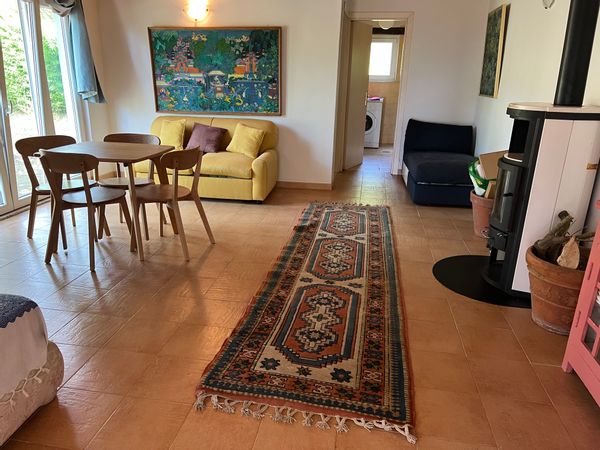 Valeria's house is sorrounded by a big green garden in the Veio Natural Park, just 30 min. from Rome