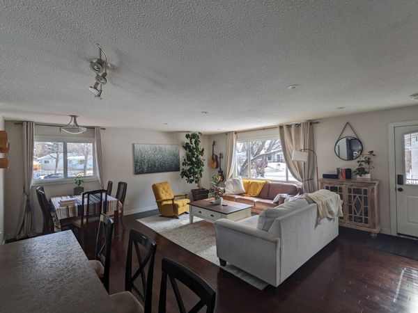 Family-friendly bungalow with large yard & fire in a safe neighborhood, very close to Edmonton.