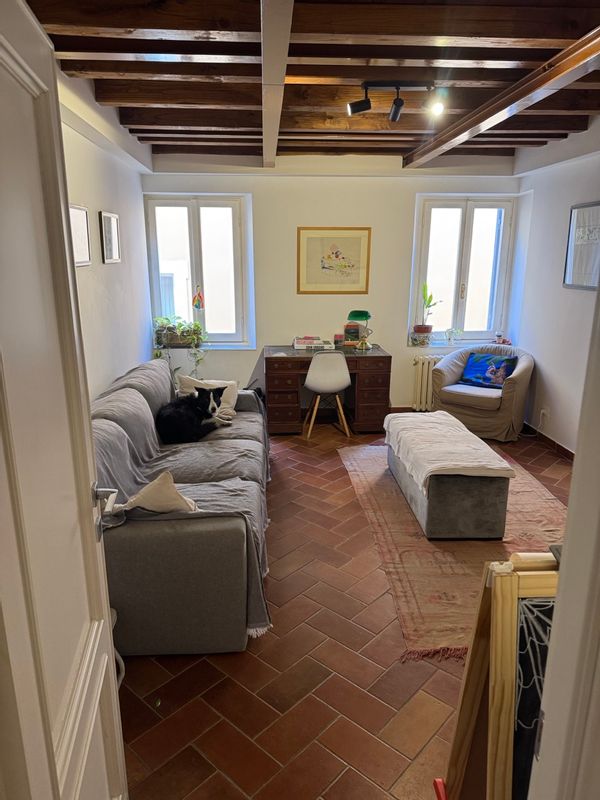 Marco's house is located in the historic centre of Rome, in a unique scenario.