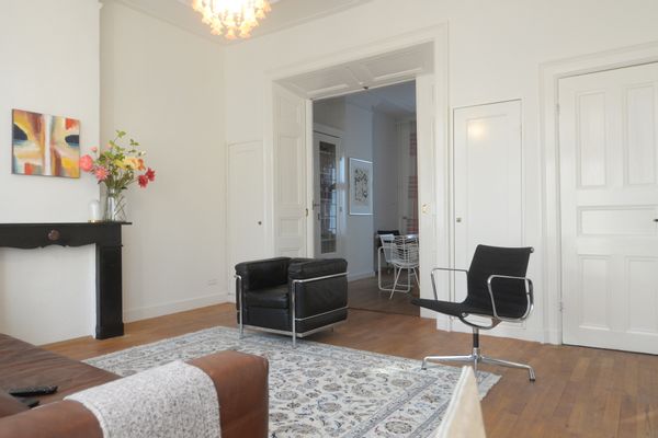 Derk's house is a authentic house from around 1900 with a view on Utrecht’s most beautiful park.